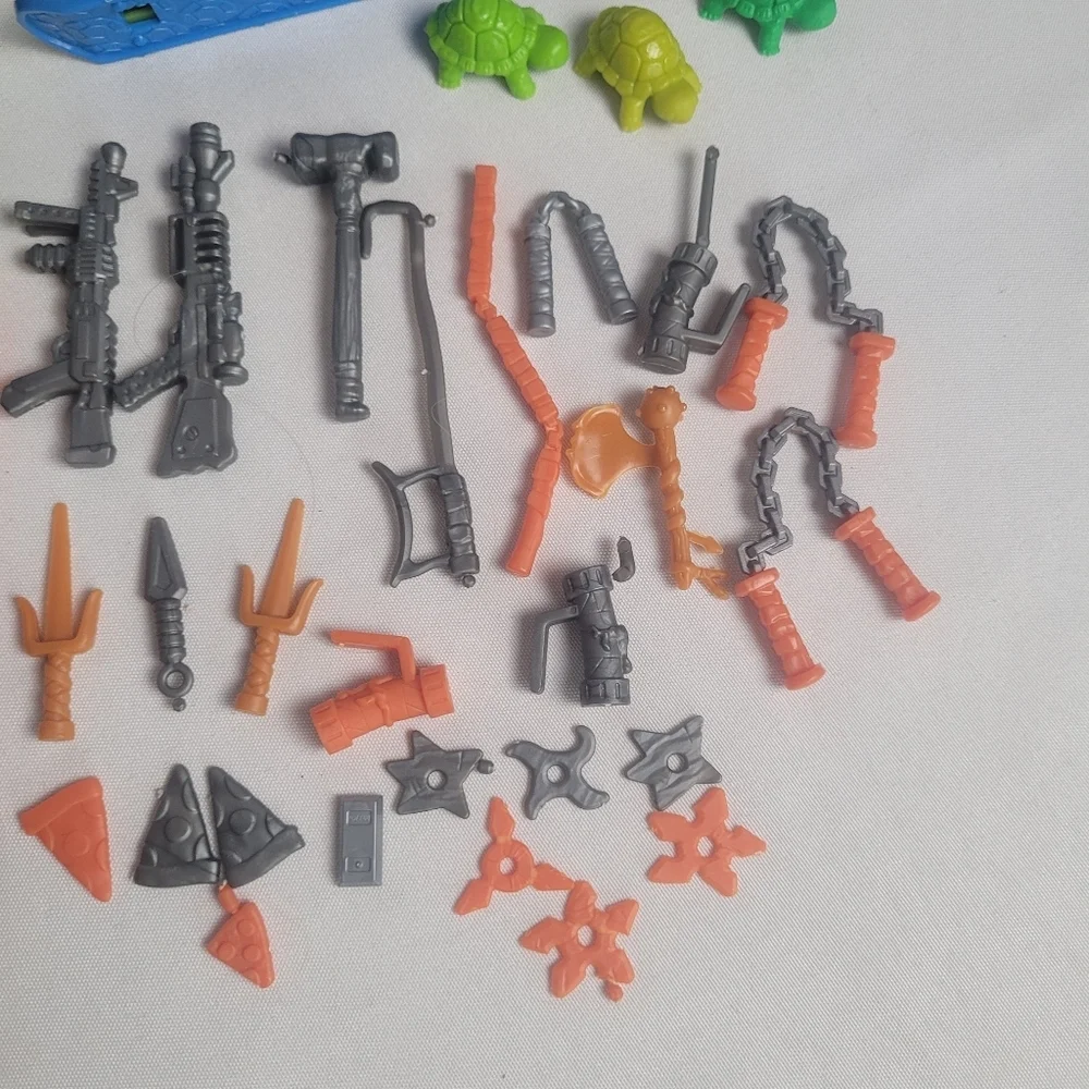 TMNT Teenage Mutant Ninja Turtles Lot Of Misc Figures & Weapons